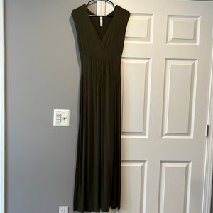 Hunter green maxi dress